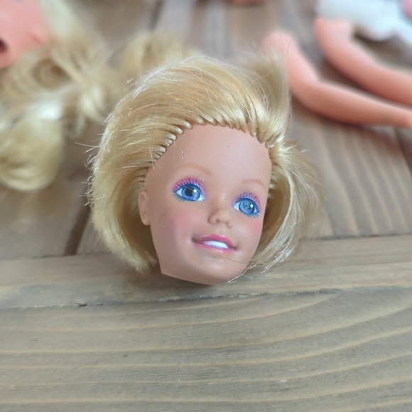 Vintage Dismembered Barbie Doll Parts OOAK or Repair - Picture 5 of 11